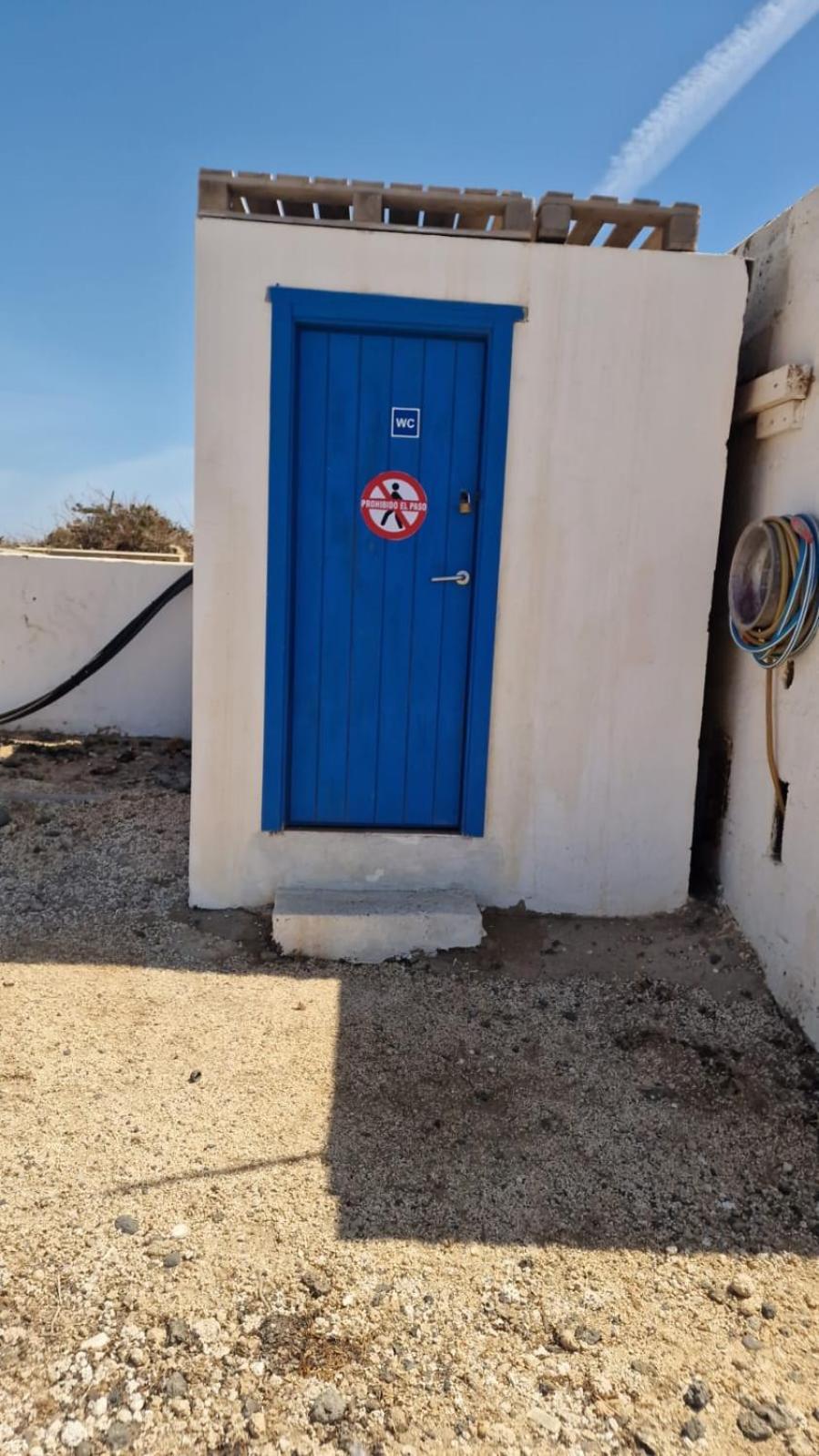 Cabin In Front Of Idyllic Majanicho Beach מראה חיצוני תמונה