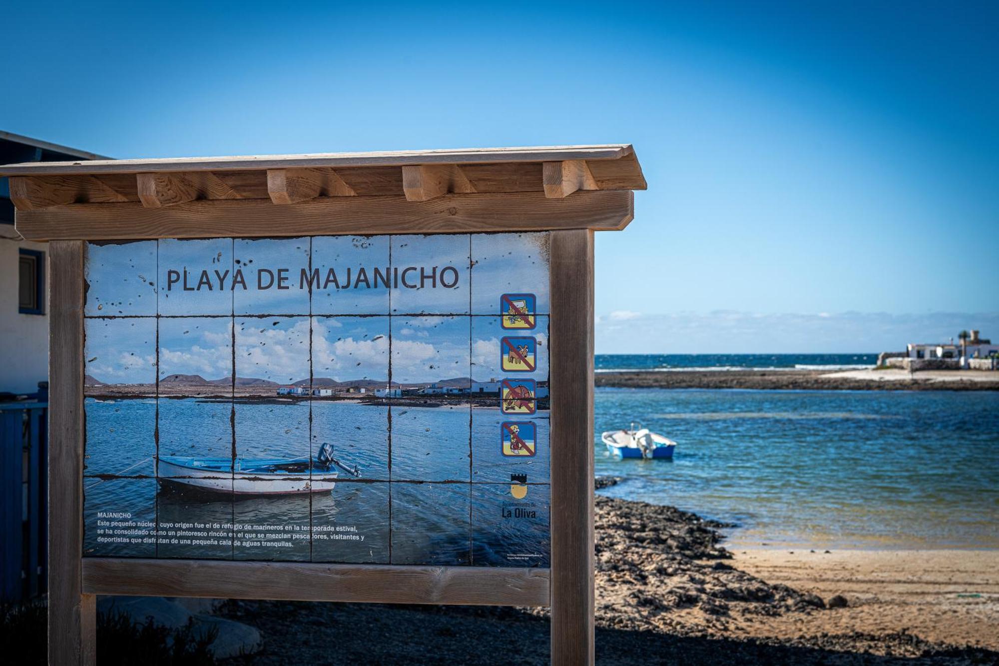 Cabin In Front Of Idyllic Majanicho Beach מראה חיצוני תמונה